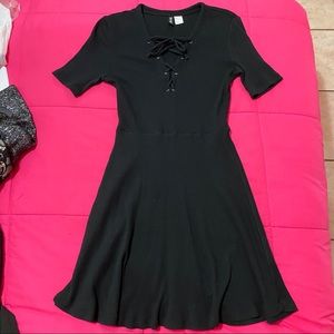 black skater dress